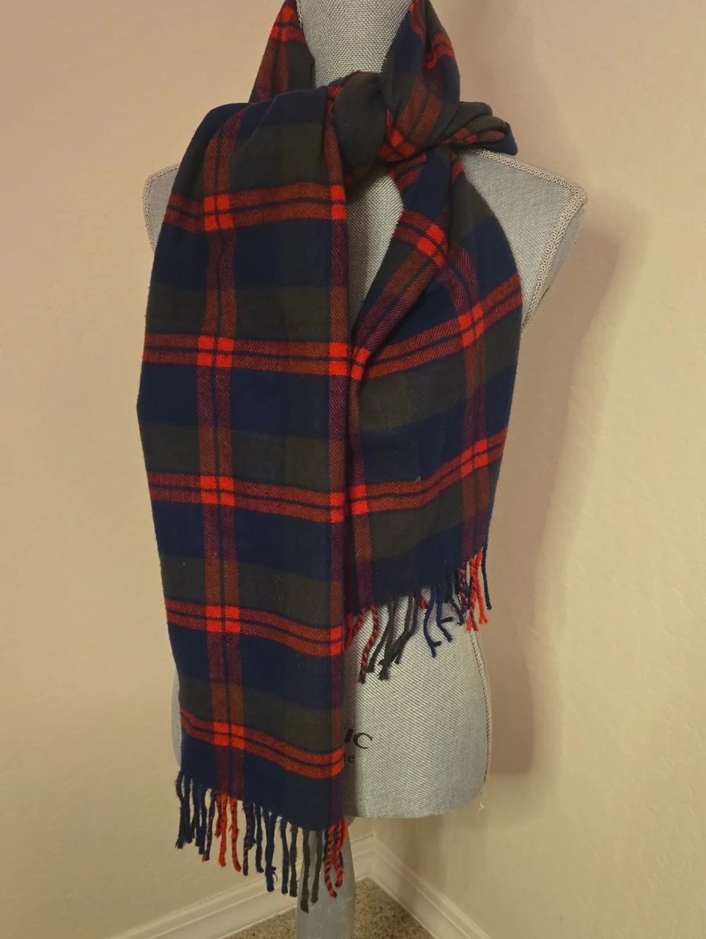 N/A tartan plaid